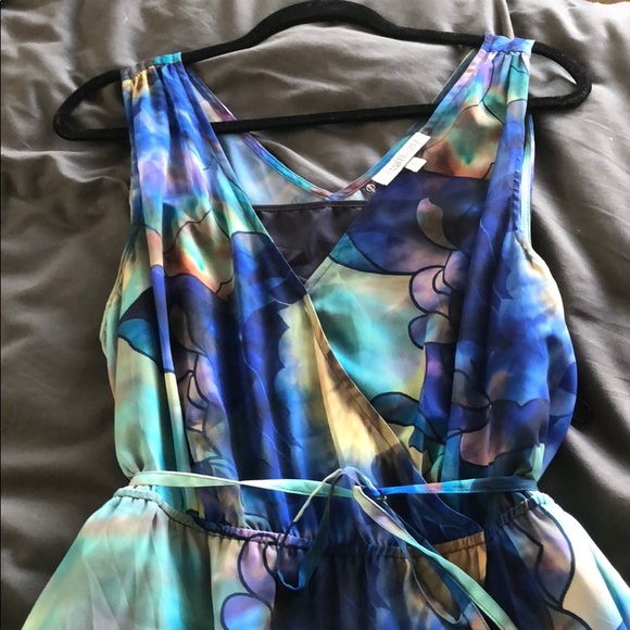 Jennifer Lopez brand dress - Picture 1 of 5